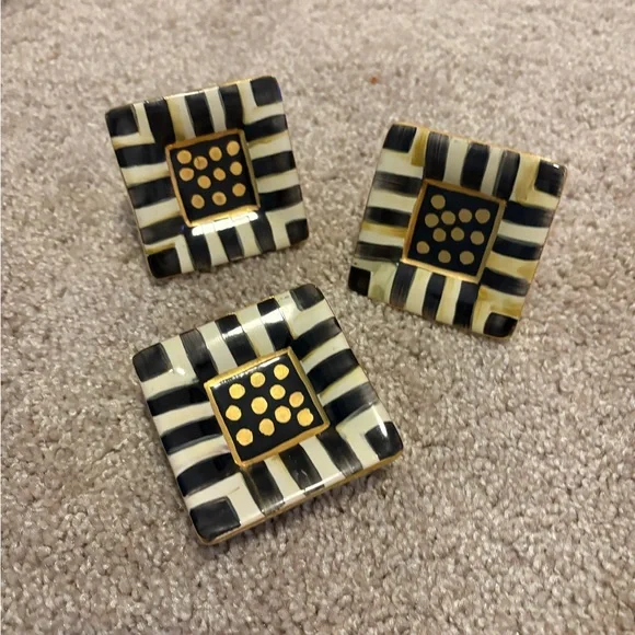 Mackenzie-Childs Courtly Stripe Knob - Picture 2 of 8